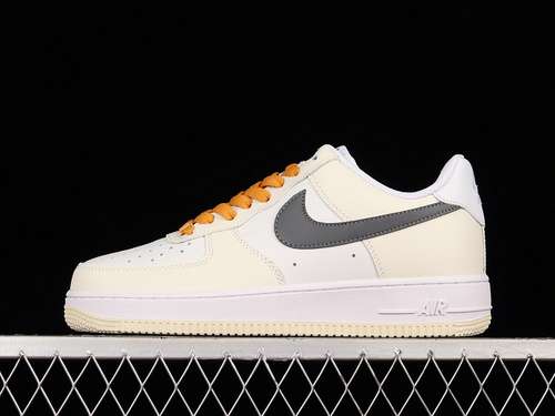 300CW2288200AIR FORCE 1 LOW 07 WHITEBLACKORANGEWOMAN3639MAN4045