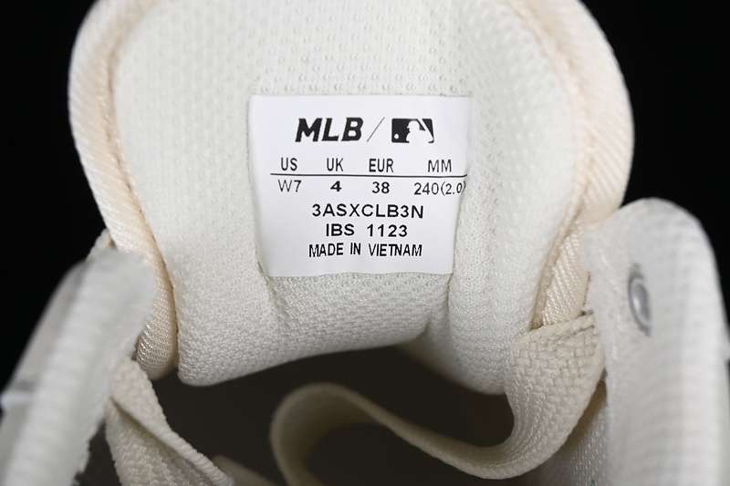 35-44 (12).jpg