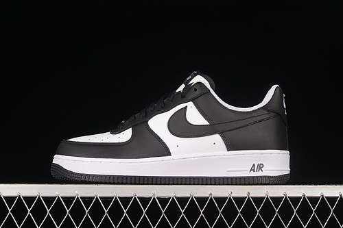 280AA1391100AIR FORCE 1 07 LOW BLACKWHITEBLACKWOMAN3639MAN4045