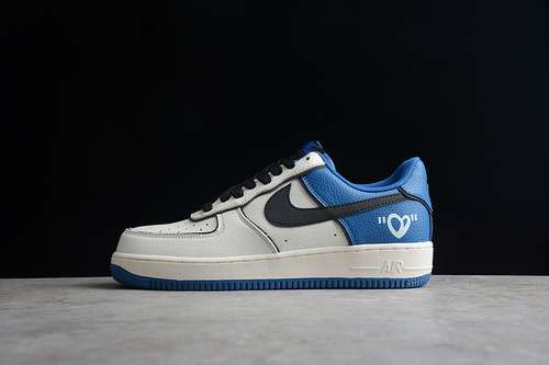320AL2236300AIR FORCE 1 LOW DAREDEVIL WHITEROYAL BLUEBLACKWOMAN3639MAN4045