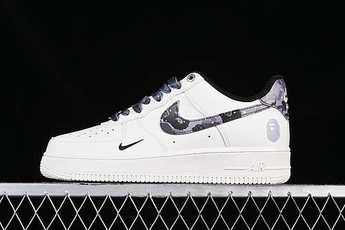 320PF9055761AIR FORCE 1 07 LOW WHITEBLACKGREYWOMAN3639MAN4045