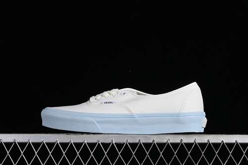 210VN0009PVEAKVANS AUTHETIC WHITEBLUEWOMAN3539MAN4044