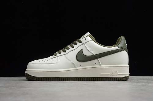 280AQ3778996AIR FORCE 1 LOW 07 WHITEWHITEARMY GREENWOMAN3639MAN4045