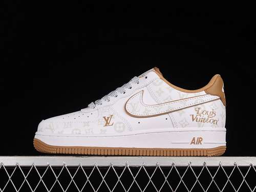 340DR9868300LV X AIR FORCE 1 LOW 07 WHITEWHITELIGHT BROWNWOMAN3639MAN4045