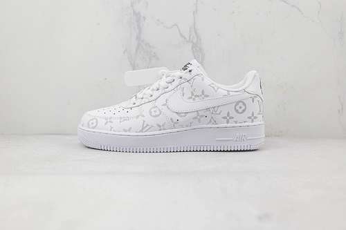 340CW2288131LV X AIR FORCE 1 LOW 07 WHITEWHITEBLACKWOMAN3639MAN4045