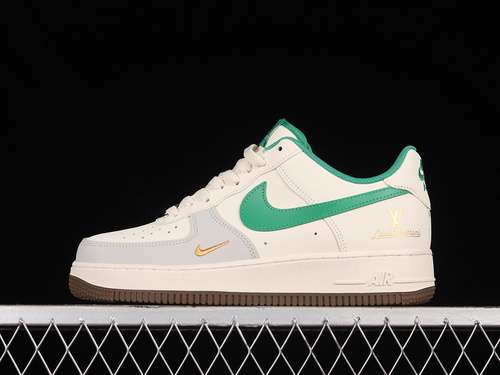 340BS8856116AIR FORCE 1 LOW 07 X LV WHITELIGHT GREYGREENWOMAN3639MAN4045