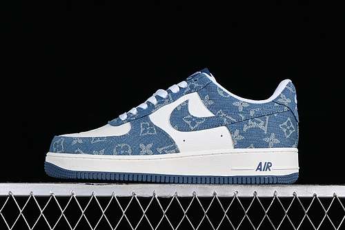 320CW2288111AIR FORCE 1 07 LOW WHITEBLUEWOMAN3639MAN4045