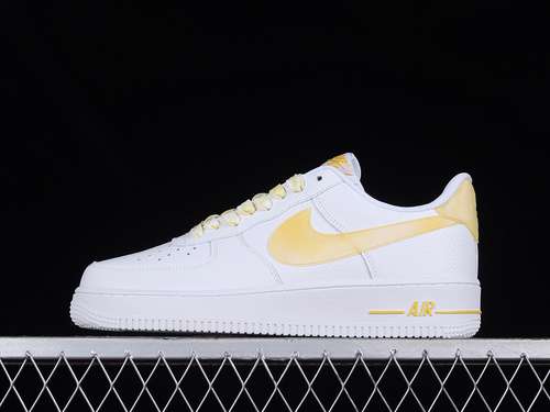 300DV3505101AIR FORCE 1 LOW 07 WHITEWHITEYELLOWWOMAN3639MAN4045