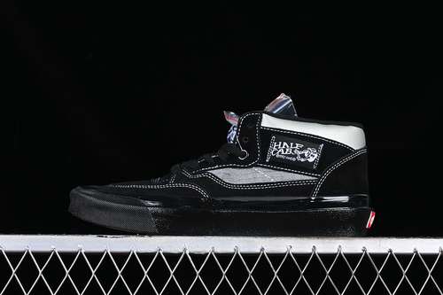 300VN0A5KX6B3CVANS HALF CAB 33 DX BLACKGREYWOMAN3539MAN4044