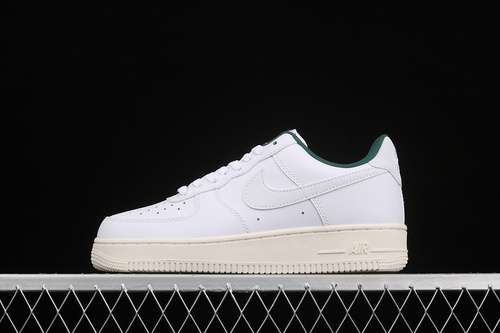 300CN7782103AIR FORCE 1 LOW 07 WHITEWHITEGREENWOMAN3639MAN4045