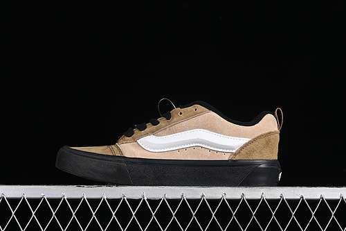 220VN000CP6BXCVANS CLASSICS KNU SKOOL WHITEBLACKBROWNWOMAN3539MAN4044