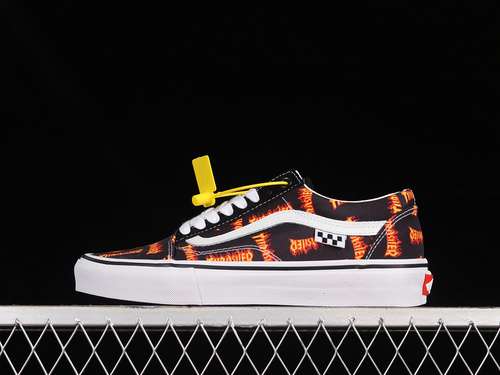 230VN0005WOBMLOID SKOOL SHOES BLACKWHITEORANGEWOMAN3539MAN4044