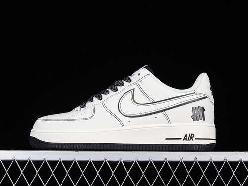 340HL5263896AIR FORCE 1 LOW 07 X UNDEFEATED WHITEWHITEBLACKWOMAN3639MAN4045