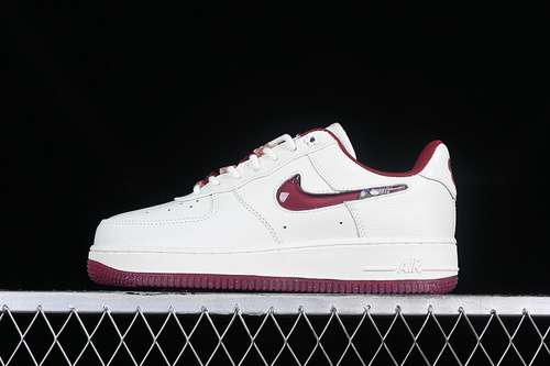 280FZ5068161AIR FORCE 1 07 LOW REDWHITEWOMAN3639MAN4045