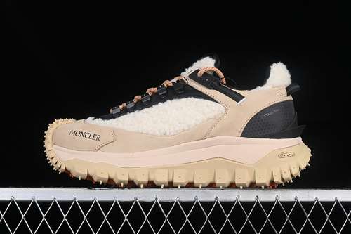 630M00170M3312MONCLER TRAILGRIP GTX GREYBROWNBLACKWOMAN3639MAN4046