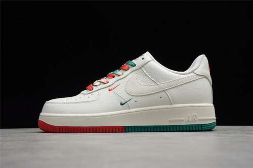 340BU6638180AIR FORCE 1 LOW 07 SU19 WHITEGREENREDWOMAN3639MAN4045