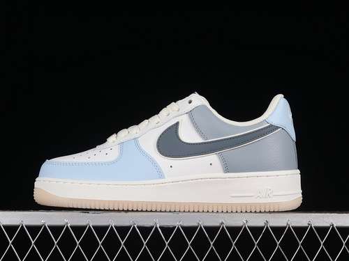 300AA1366401AIR FORCE 1 07 LOW WHITEBLUEGREYWOMAN3639MAN4045