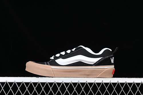 250VN0A7Q5JB3P1VANS IMRAN POTATO WHITEBLACKBROWNWOMAN3539MAN4044