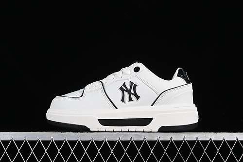 2403ASXCBS4N50WHSNY MLB CHUNKY RUNNER BASIC WHITEBLACKWOMAN3539MAN4045