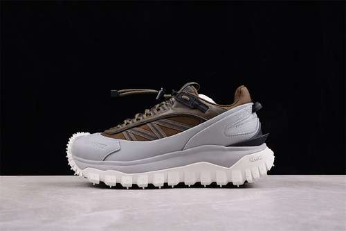 560MONCLER TRAILGRIP GTX GREYBROWNWHITEWOMAN3639MAN4046