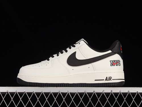 320LG4596336AIR FORCE 1 LOW 07 WHITEBLACKWHITEWOMAN3639MAN4045