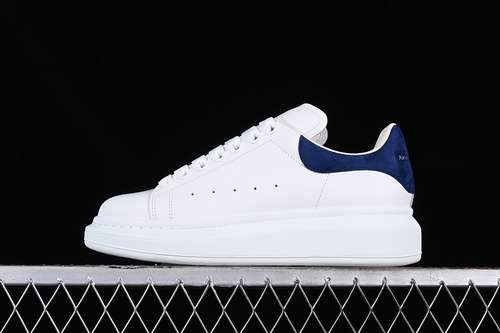 560ALEXANDER MCQUEEN WHITEBLUEWOMAN3539MAN4044