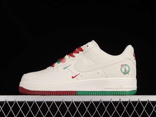 340BO8569034AIR FORCE 1 LOW 07 WHITEGREENREDWOMAN3639MAN4045