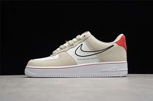300DB3597100AIR FORCE 1 LOW 07 LV8 FIRST USE LIGHT STONEBLACKSAILUNIVERSITY RED