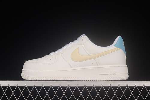 320DG2296006AIR FORCE 1 LOW 07 CREAMBEIGEBLUEWOMAN3639MAN4045
