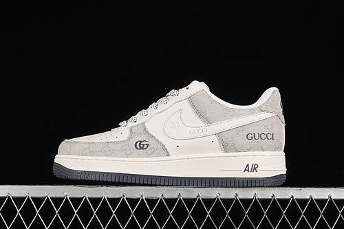 340BB9577102AIR FORCE 1 07 LOW WHITEGREYWOMAN3639MAN4045