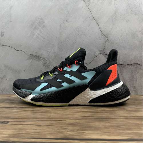 270FY0775X9000L4 BOOST SHOES CORE BLACKBLUEREDMAN3945
