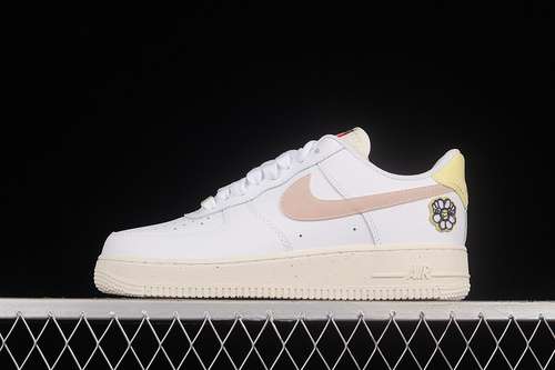 320DJ6377100AIR FORCE 1 07 LOW WHITEWHITEPINKWOMAN35539MAN4045