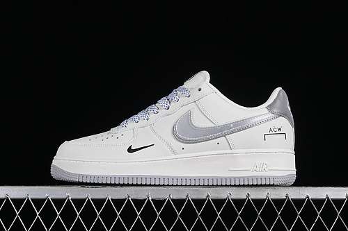 320AC639833AIR FORCE 1 07 LOW WHITEGREYSILVERWOMAN3639MAN4045