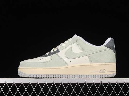340DE0099003AIR FORCE 1 LOW 07 GRASS GREENBEIGEGREYWOMAN3639MAN4045