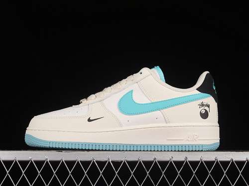 320HX123005AIR FORCE 1 07 LOW WHITEBLUEBLACKWOMAN3639MAN4045