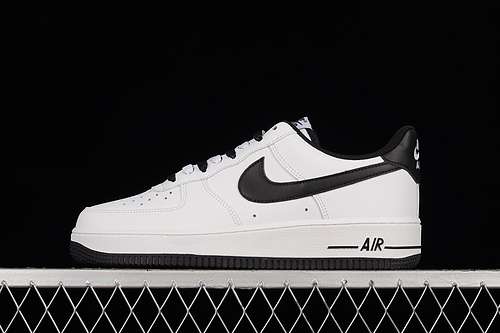 290DH7561102AIR FORCE 1 LOW 07 WHITEWHITEBLACKWOMAN3639MAN4045
