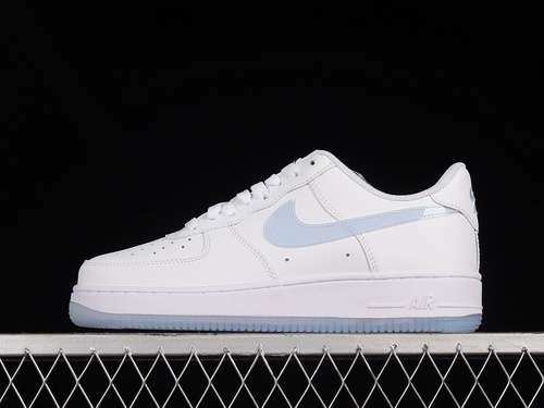 310WU5696033AIR FORCE 1 LOW 07 WHITEWHITESKY BLUEWOMAN3639MAN4045