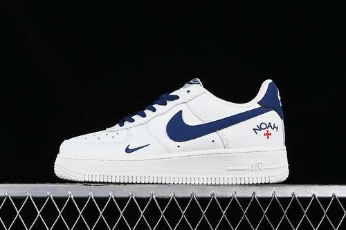 320NY440711NOAH AIR FORCE 1 07 LOW WHITEBLUEWOMAN3639MAN4045