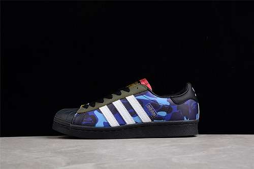 320GZ8982BAPE X SUPERSTAR SHOES MIXED CAMO CORE BLACKMULTICAMOCLOUD WHITEUNISEX35545