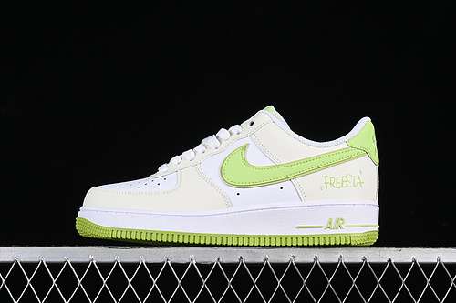 320YY2024315AIR FORCE 1 07 LOW WHITEGREENYELLOWWOMAN3639MAN4045