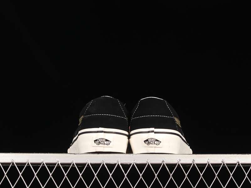 35-44 (4).jpg