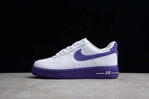 270DB0264100AIR FORCE 1 LOW 07 LV8 EMB WHITEWHITECOURT PURPLECOURT PURPLEUNISEX3645