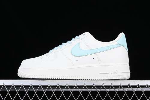 300CQ5059226AIR FORCE 1 07 LOW WHITEBLUEWOMAN3639MAN4045