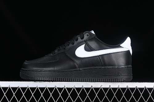 280CQ0492001AIR FORCE 1 07 LOW BLACKWHITEBLACKWOMAN3639MAN4045