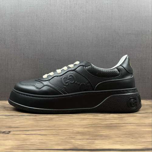 450GUCCI LOW CASUAL SNEAKERS BLACKWHITEGOLDMAN3844