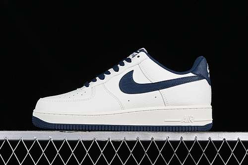 300CW2288111AIR FORCE 1 07 LOW OFF WHITEBLUEWOMAN3639MAN4045