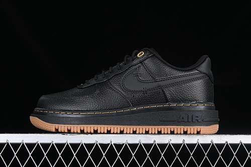 300DB4109001AIR FORCE 1 07 LOW LUXE BLACKBLACKBUCKTANGUM YELLOWWOMAN3639MAN4045