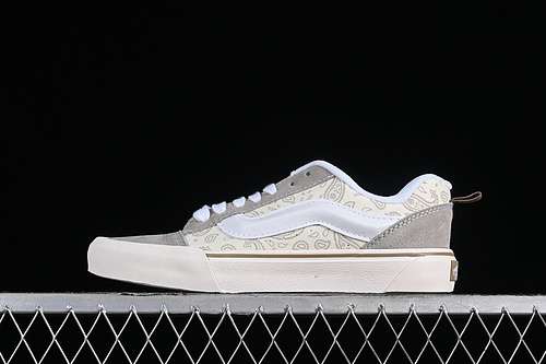 230VN000CS0B05VANS CLASSICS KNU SKOOL WHITEGREYWOMAN3539MAN4044