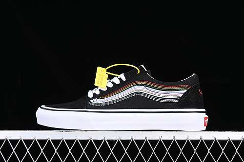 250VN0A5KPSRNCVANS OLD SKOOL BLACKWHITEMULTICOLOREDWOMAN3539MAN4045