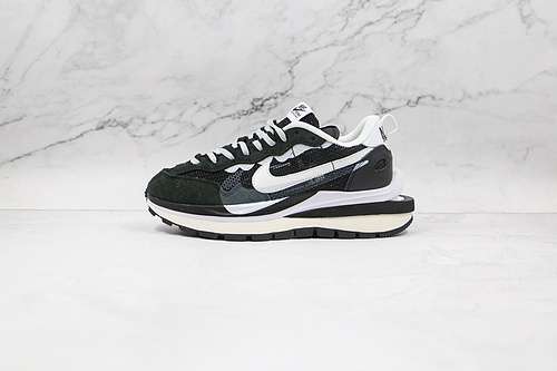 320CV1363001SACAI X VAPORWAFFLE BLACKBLACKWHITEWOMAN3639MAN4046